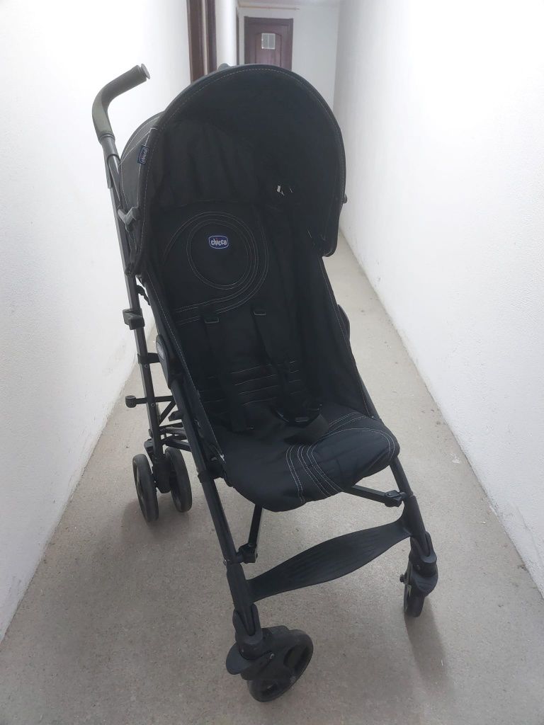 Carrinho passeio da Chicco Lite Way