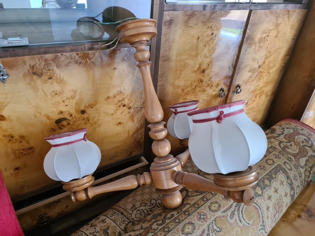 Lampa stojąca, kinkiet i zyrandol abażur, drewniany, rzezbiony PRL