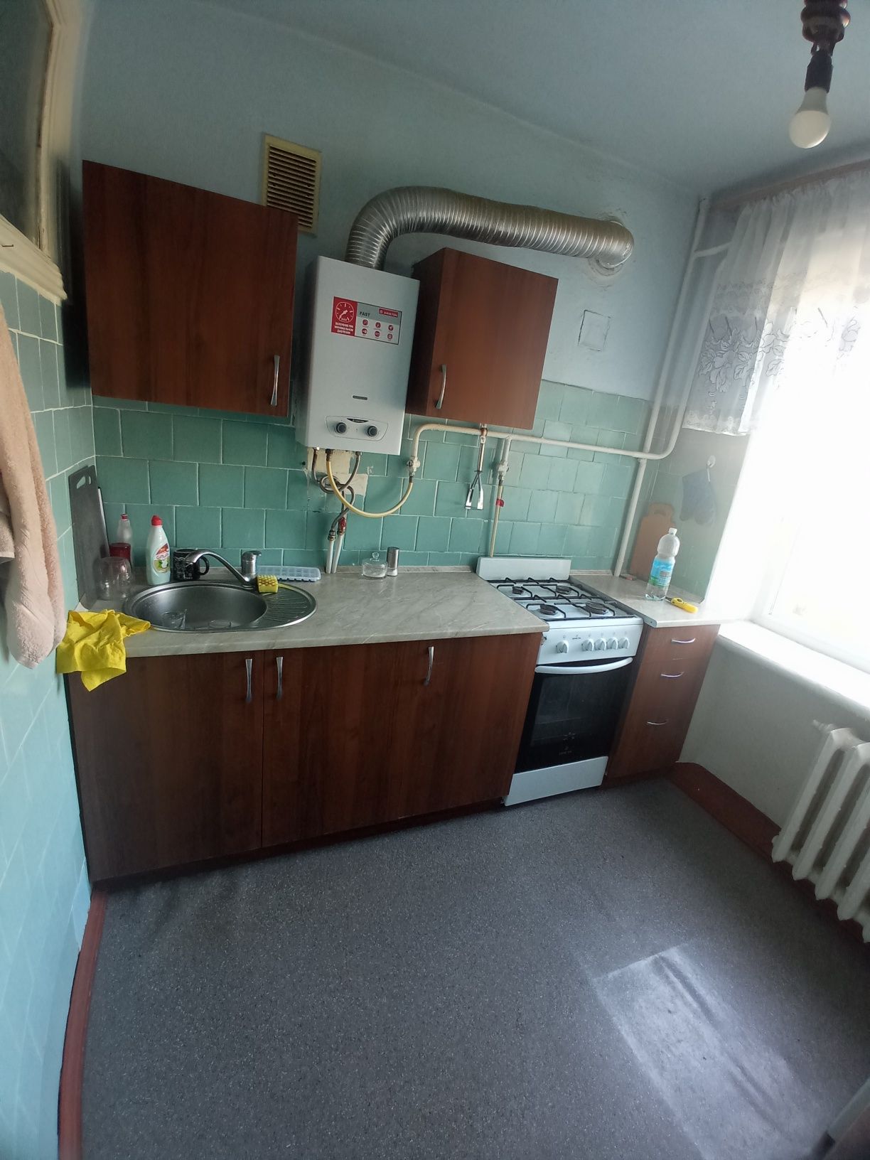 Продаю 1 к.кв. пр Центральний