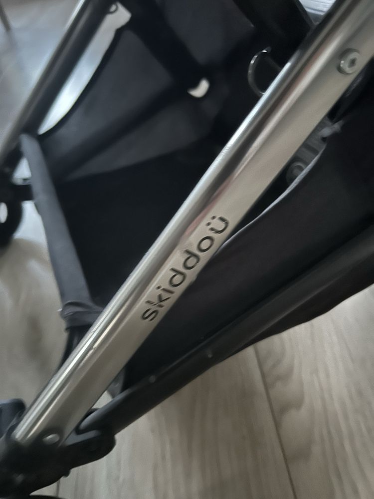 Wózek spacerowy Skiddou
