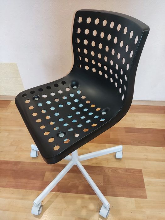 ikea стільці. Крісло.. Стілець.