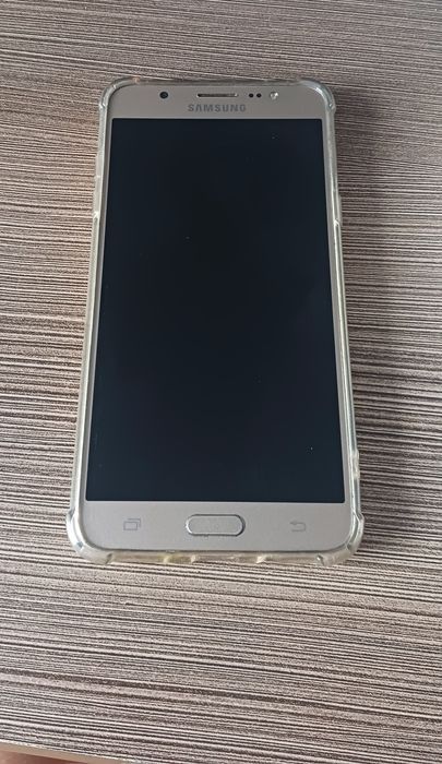 Samsung galaxy j7