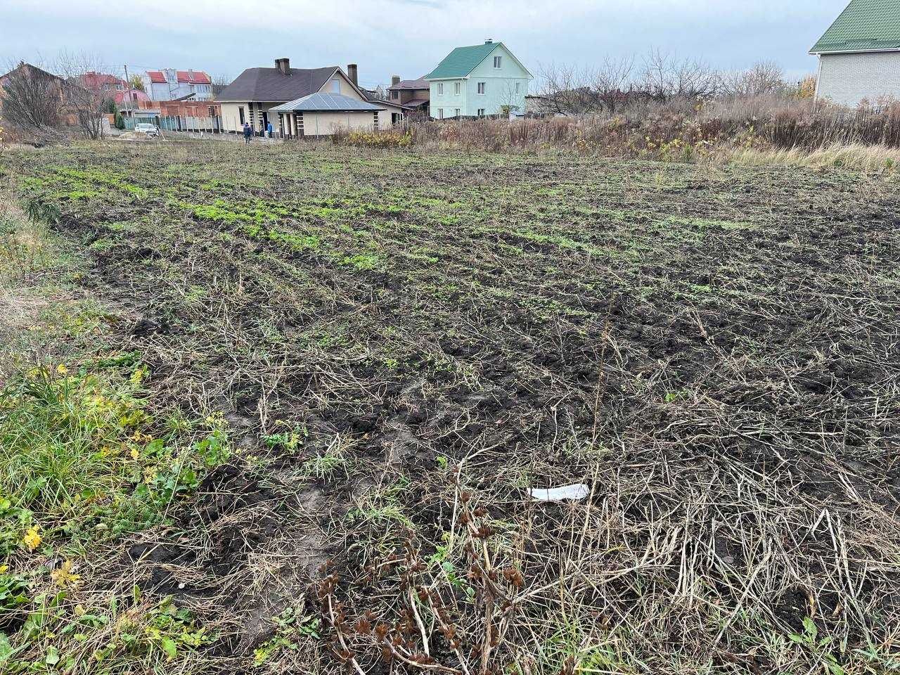 Продам ділянку землі в межах міста