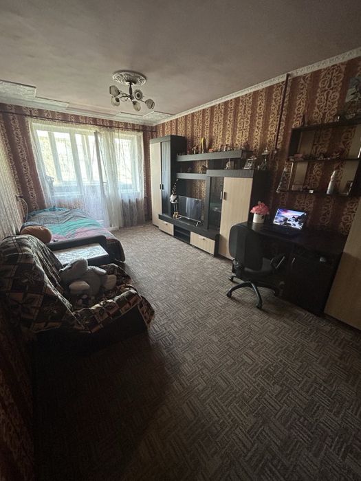 Продам квартиру 2 комнатную (42мкв)