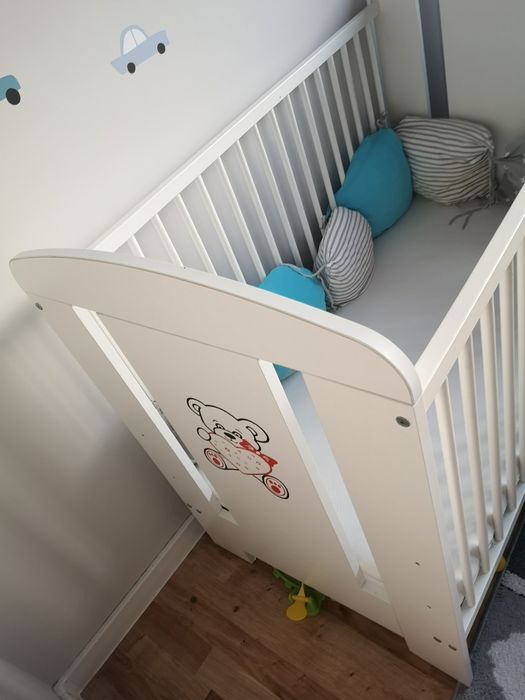 Łóżko łóżeczko białe z misiem + materac