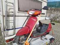 Honda Lead com 900 km