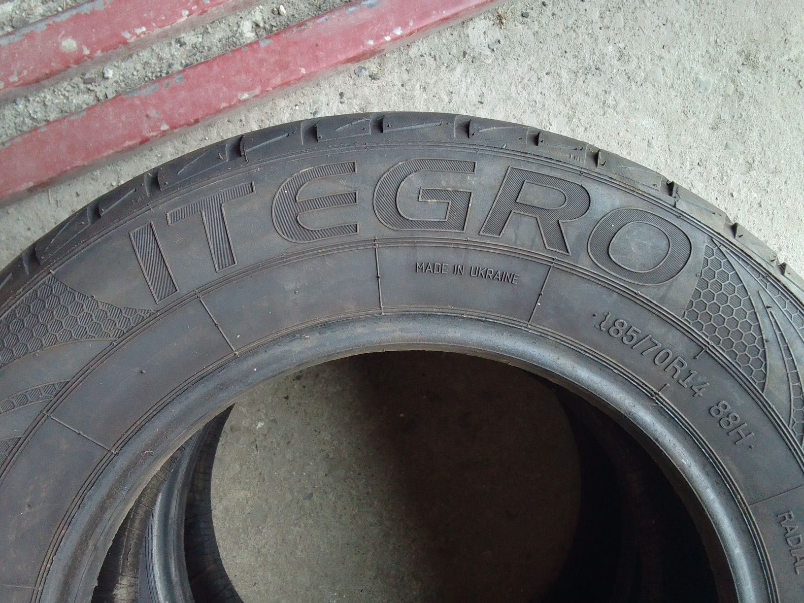 2 Opony letnie 185/70r14 ROSAVA 2020r