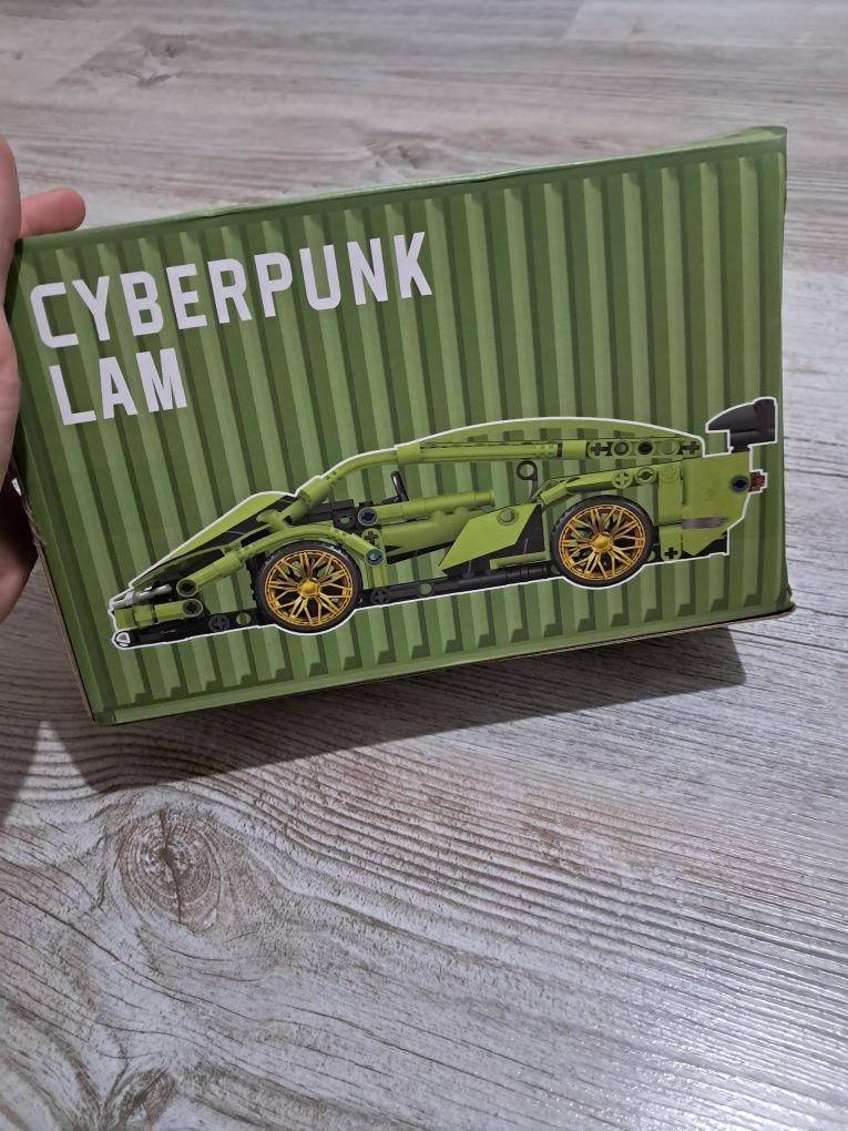 Лего з моделькою Lamborgini
