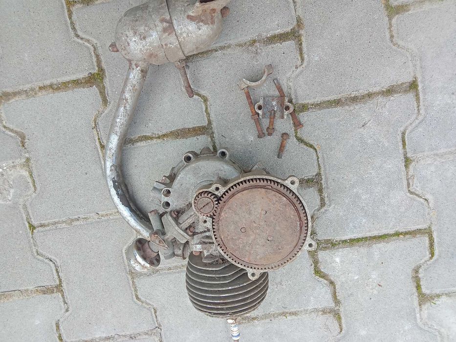 Продам двигун до моторовера Д5