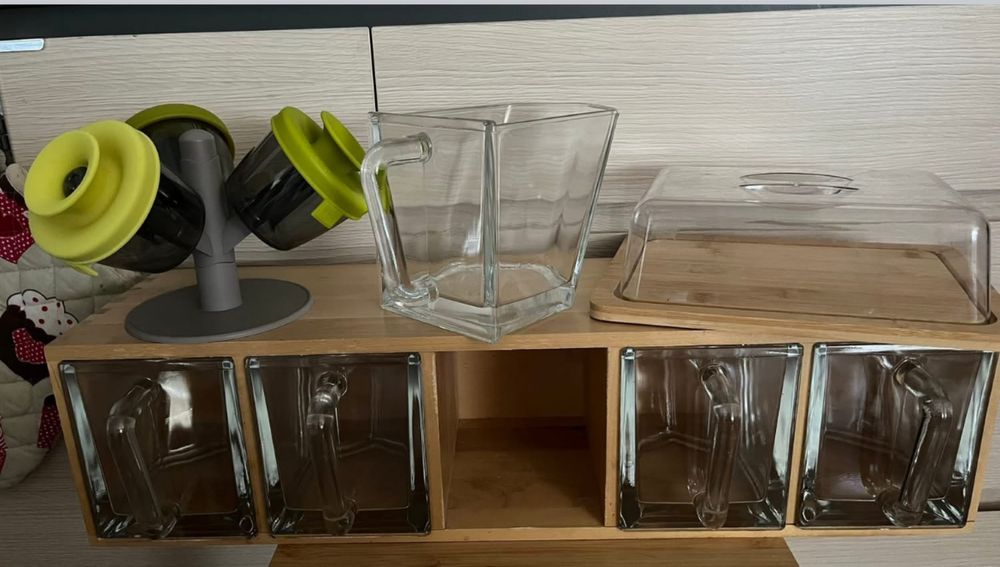 Półka, szkalne kubiki IKEA - przechowywanie, pojemniki na przyprawy