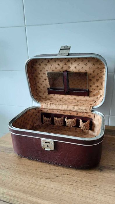 Mala Necessaire Vintage em Pele