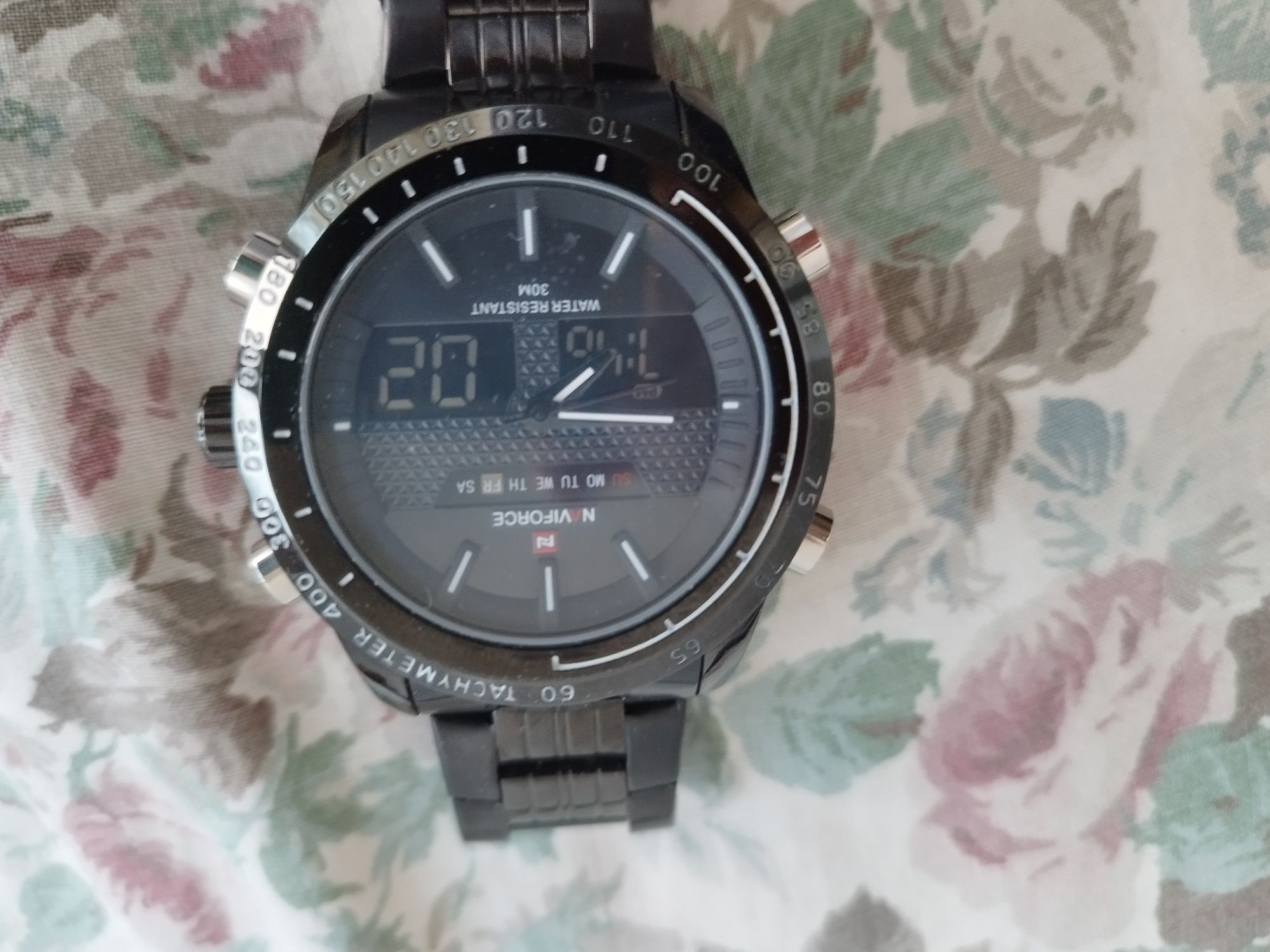 Продам мужские часы Naviforce Army 9024