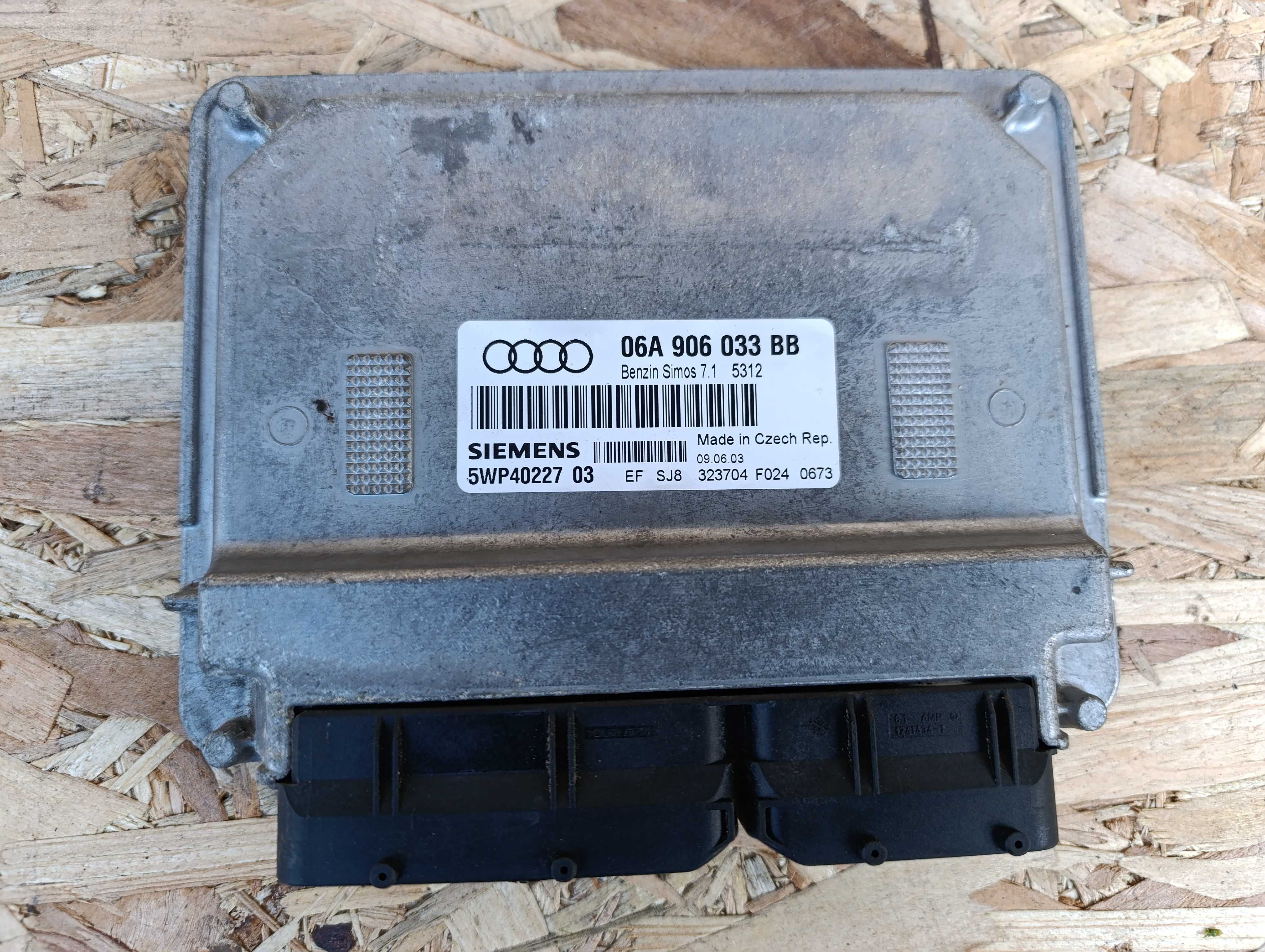 VW audi A3 skoda 1.6 MPI komputer silnika ECU Sterownik 06A906033BB