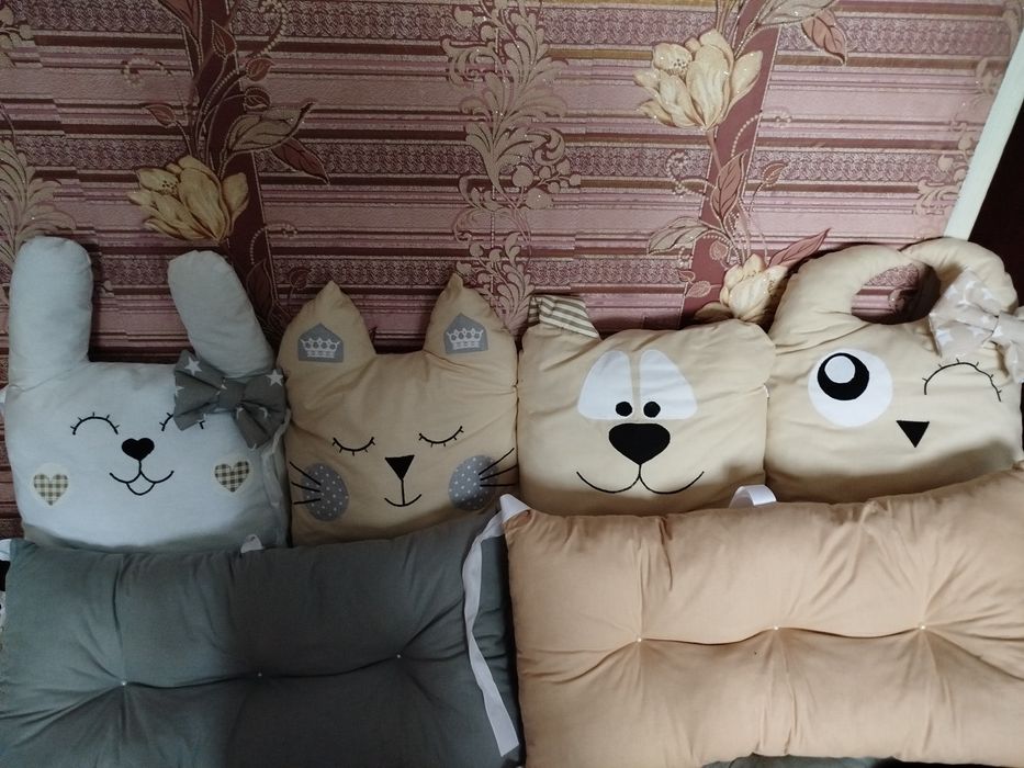 Продам набір в дитячу кроватку