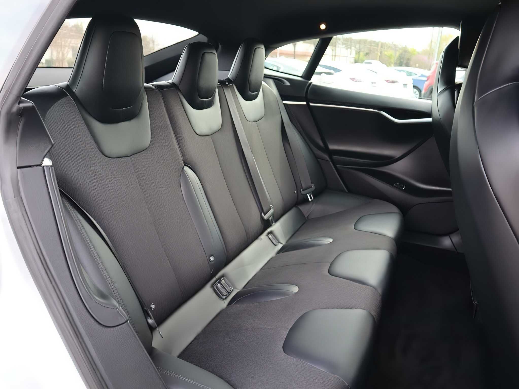 Tesla Model S 2017