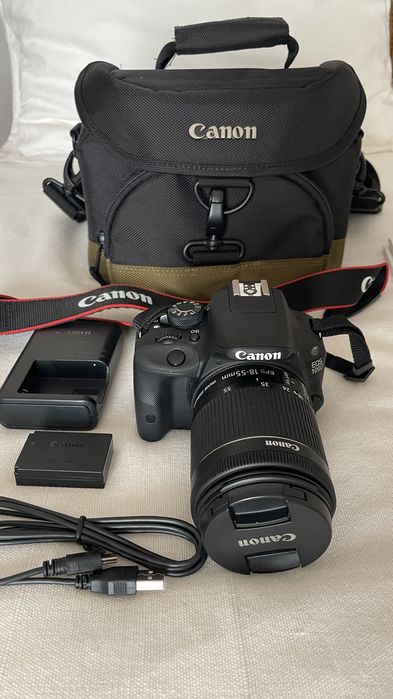 Câmara Fotográfica Canon EOS 100D + Objectiva EFS 18-55mm