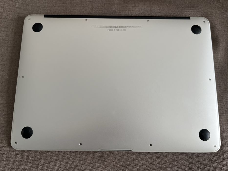 MacBook Air 13” (A1466)