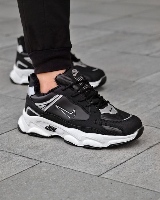 Чоловічі зимові хутряні кросівки Nike чорно-білі | кросівки найк