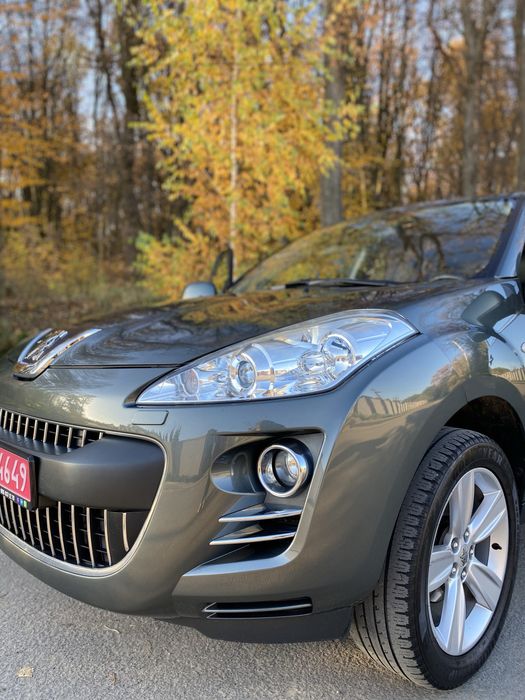 Peugeot 4007, 2010 рік