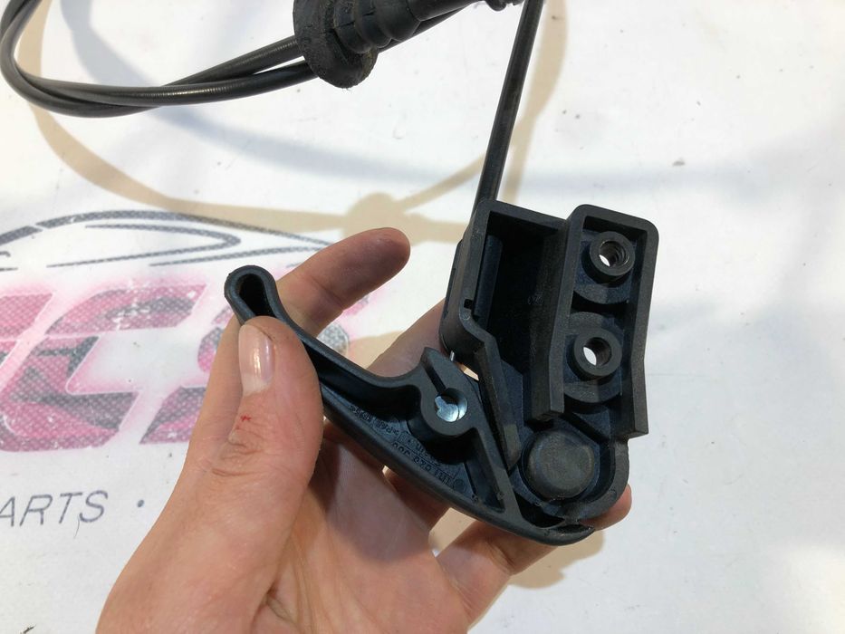 Puxador Capot AUDI A3 8L Original