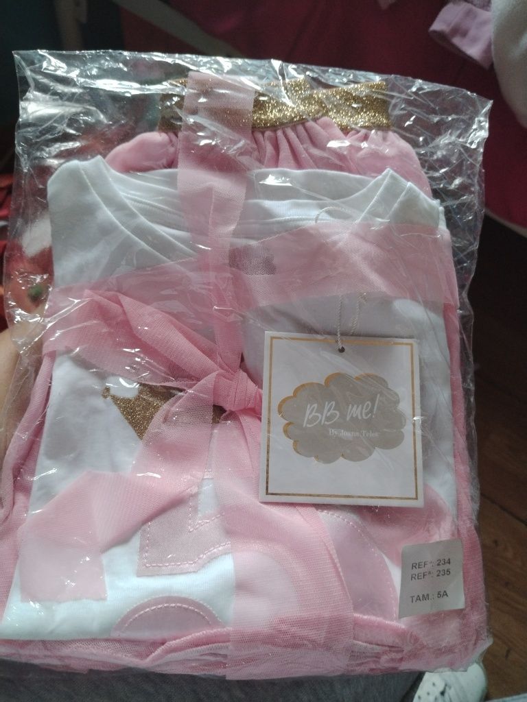 Vendo conjunto menina 5 anos