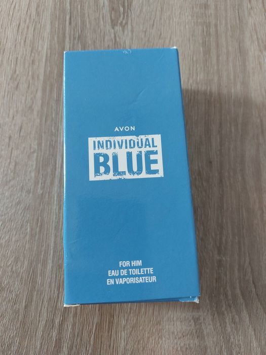 Avon perfuma Individual Blue