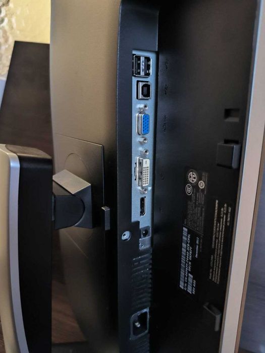 монітор Dell U2312HMt (IPS, 23”) – графітовий колір