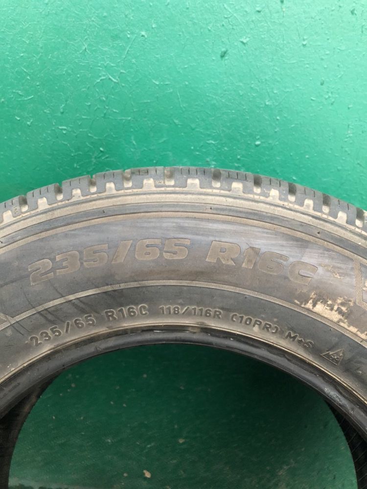 235/65r16c Ріrelli