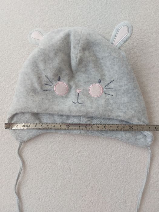 Czapka ocieplana jesienna króliczek coccodrillo na ok 1 rok