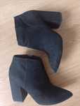Zamszowe botki 36 H&M