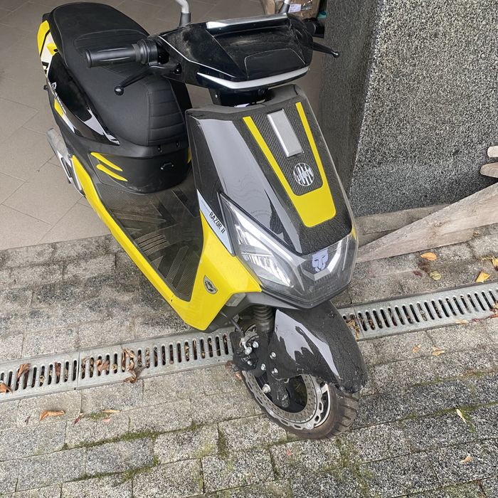 продам терміново електро скутер 2500w