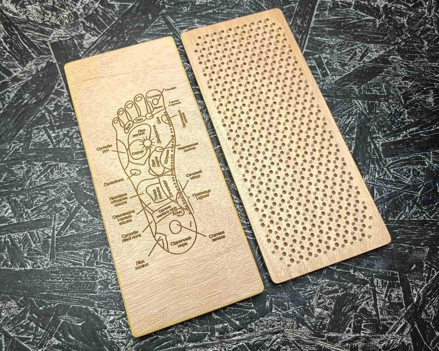 Дошка Садху з цвяхами для йоги. Уцінка! Цвяхостояння. 10мм.