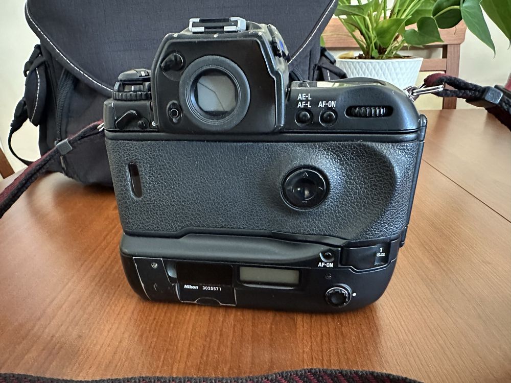 Nikon F5 aparat analogowy