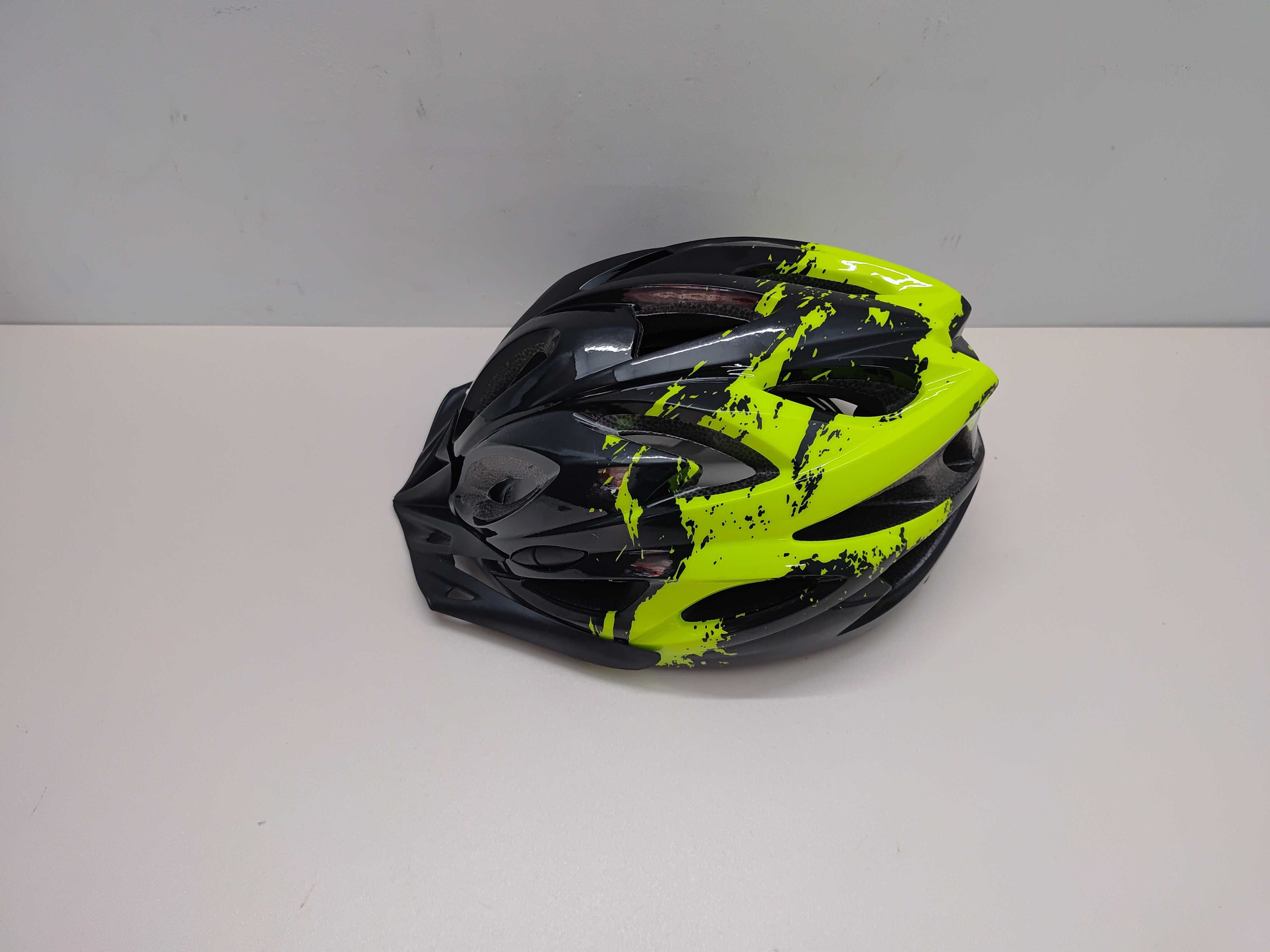Kask rowerowy RaMokey dla dorosłych z lampką kolorowy