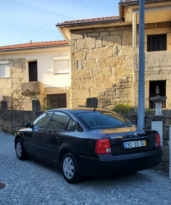 Volkswagen  1.6 B2 Passat