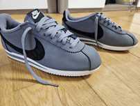 Nike cortez veludo 41
