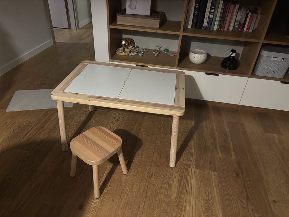 Stolik dzieciecy Ikea Flisat 83x58 cm plus krzeselko