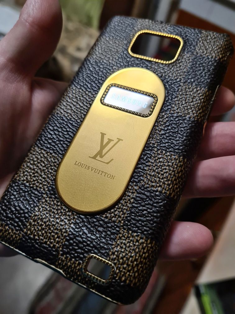 Чехол Louis Vuitton Бампер на Samsung S2 i9100 King Pad A-Tom