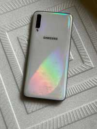 Samsung galaxy A70 6/128 все працює!
