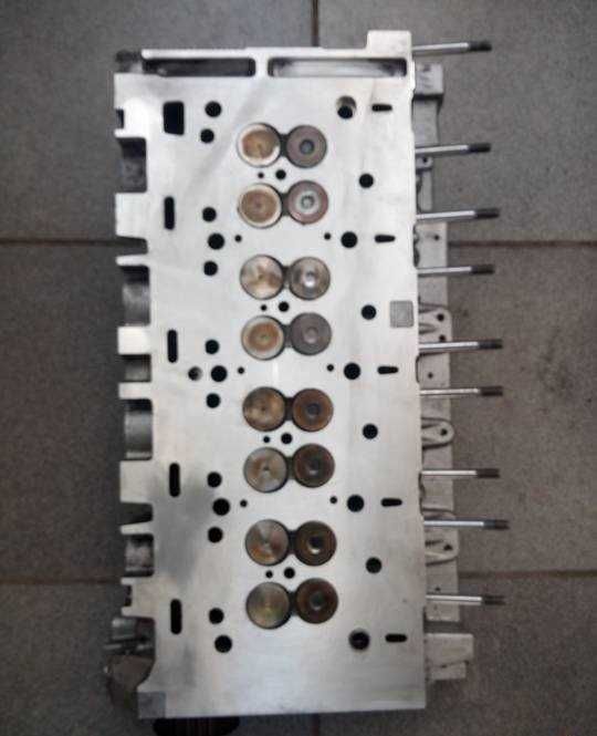 Głowica RENAULT MASTER 2.5 DCI gotowa do założenia