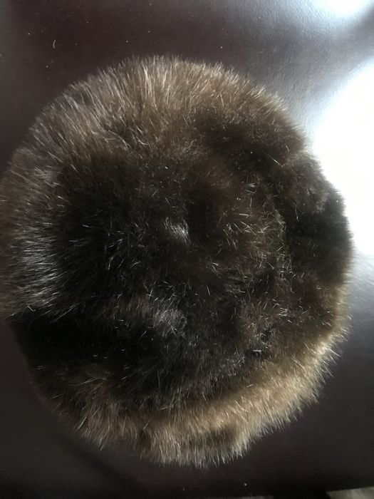 Шапка женская под горшок сшитая белёк