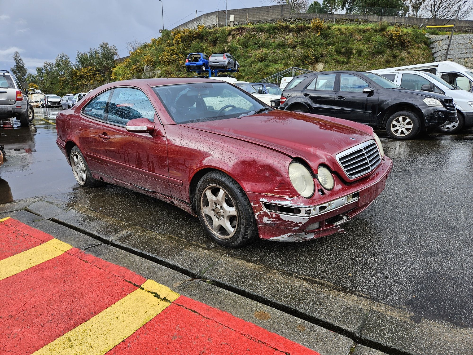 Mercedes-Benz CLK 320 W208 de 1999 para peças