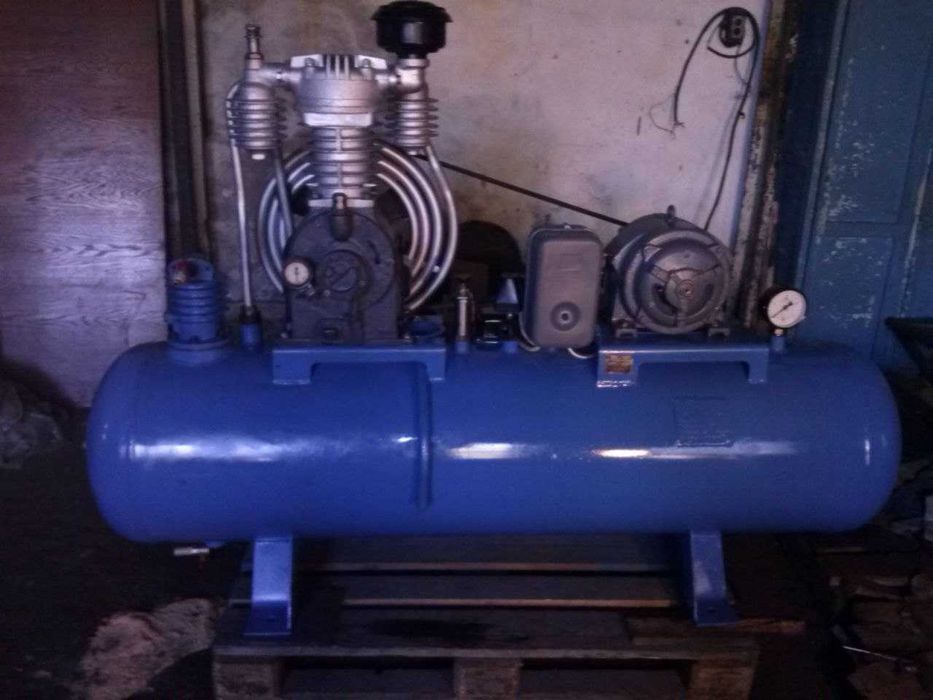 Повітряний компресор 155-2В5. Стан ідеальний.