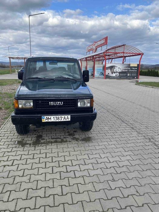 Продам внедорожник в хорошому стані