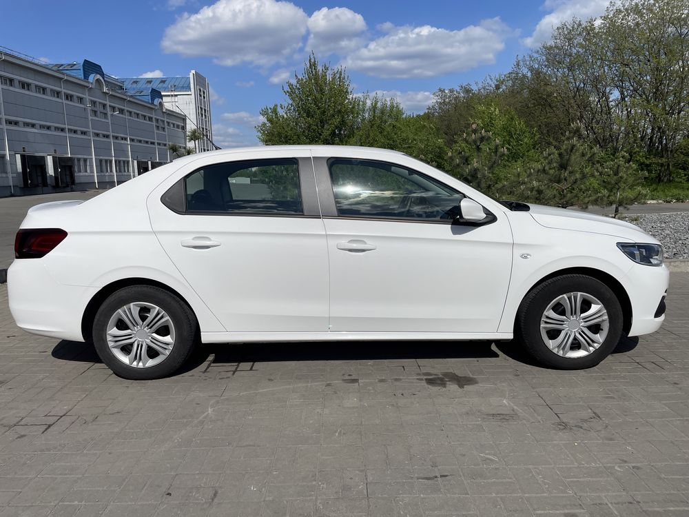 Peugeot 301 1.6L 2020 року