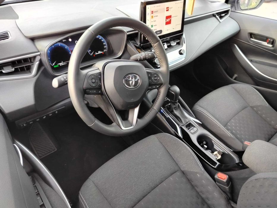 Wynajem Toyota Corolla hybryda automat kombi
