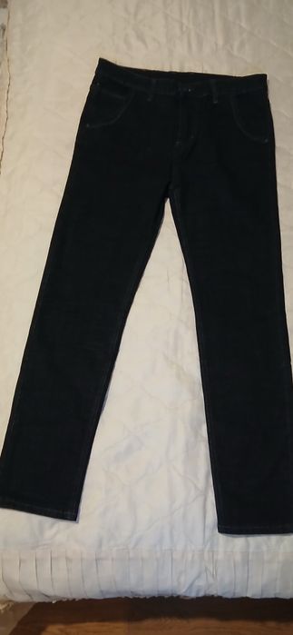 Чоловічі джинси прямі.