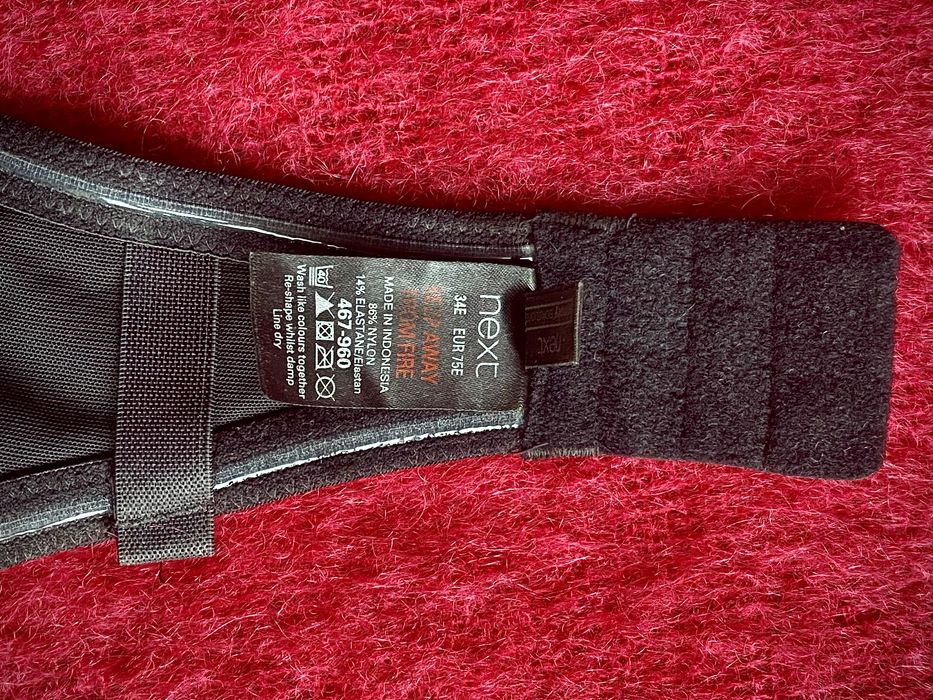 Бюстгальтер на косточках. NEXT. . Чёрное нижнее белье. Бра.