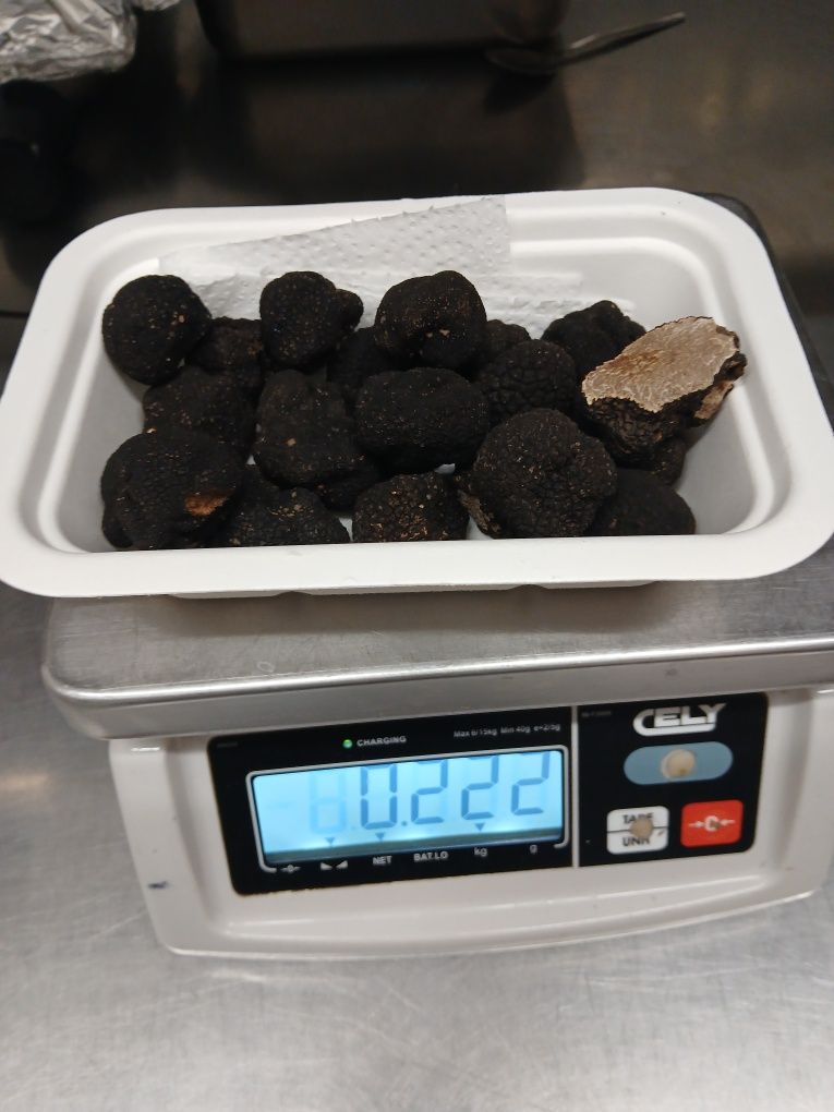 200g Letnich Trufli. - Prosto z Włoch. Tuber Aestivum.