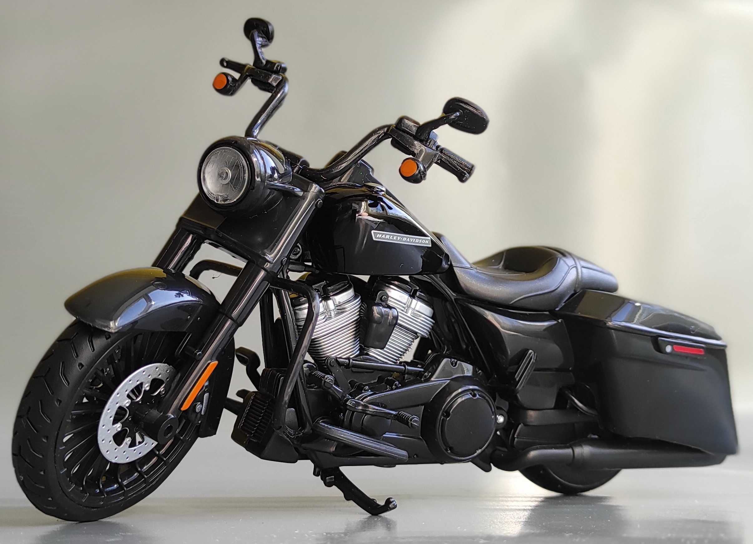 Модели "Harley-Davidson" масштаб 1/12 (Maisto)